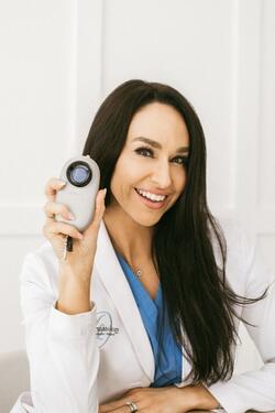 Photo of Elizabeth Rogozinski, M.D.